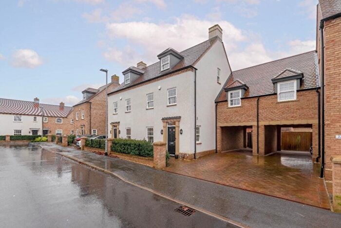 3 Bedroom Town House For Sale In Blaine Road, Alconbury Weald, Huntingdon, Cambridgeshire, PE28
