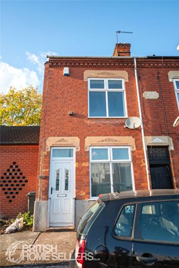 3 Bedroom End Of Terrace House For Sale In Beaumanor Road, Leicester, Leicestershire, LE4
