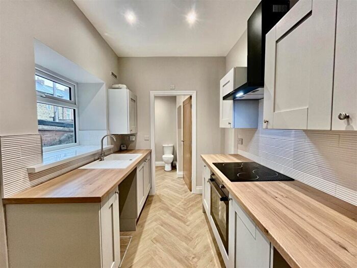 1 Bedroom Flat To Rent In Kells Lane, Gateshead, NE9