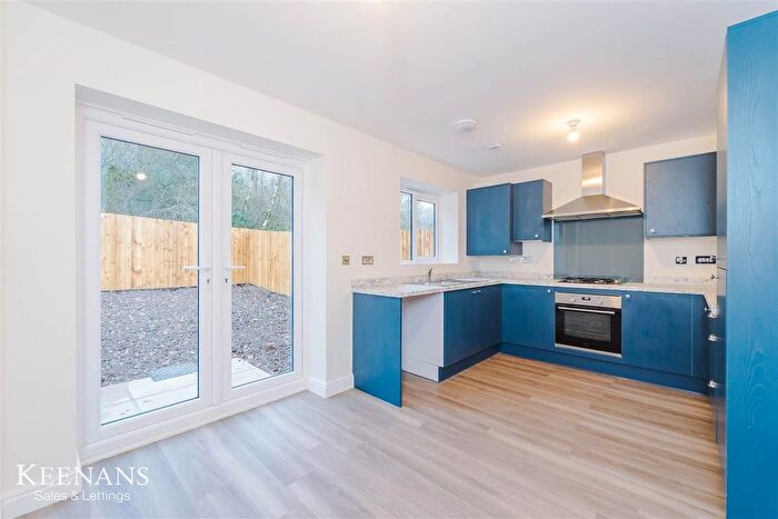 4 Bedroom Semi-Detached House To Rent In North Union Drive, Wigan, WN6