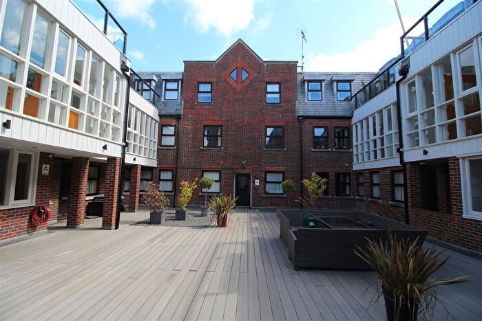 1 Bedroom Flat For Sale In Strand Street, Poole, BH15