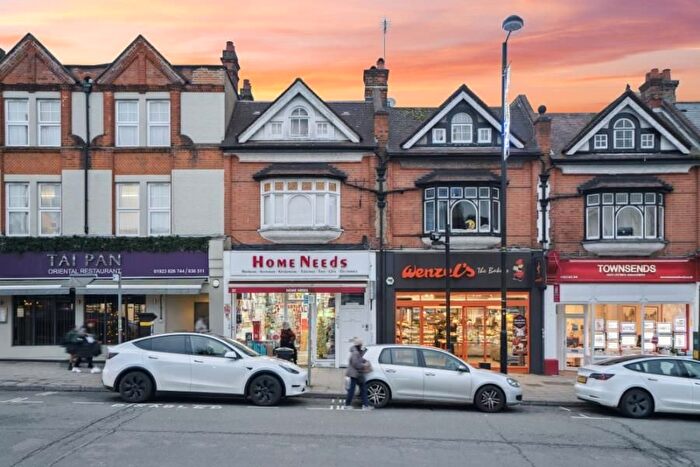 2 Bedroom Flat To Rent In Maxwell Road, Northwood, HA6