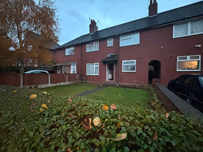 4 Bedroom Terraced House For Sale In Beasley Avenue, Newcastle, Staffordshire, ST5