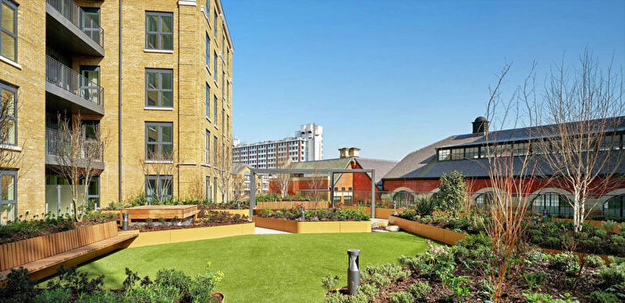 2 Bedroom Apartment To Rent In Royal Exchange, London, KT1