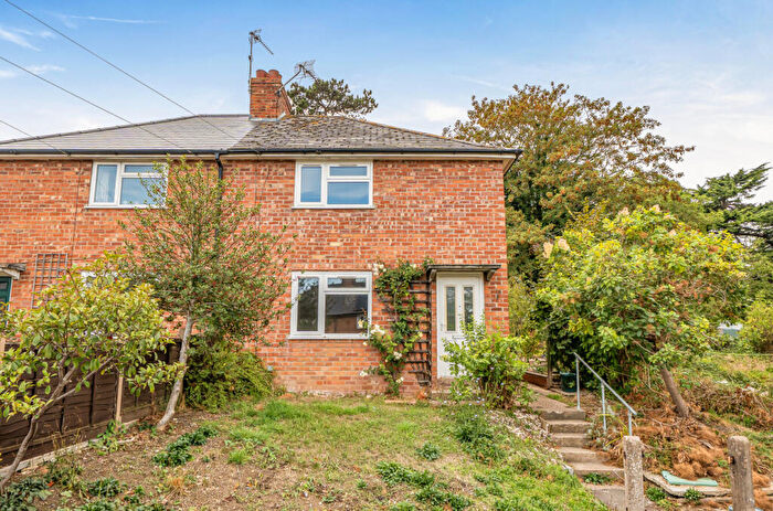 3 Bedroom Semi-Detached House For Sale In Foresters Road, Tewkesbury, Gloucestershire, GL20