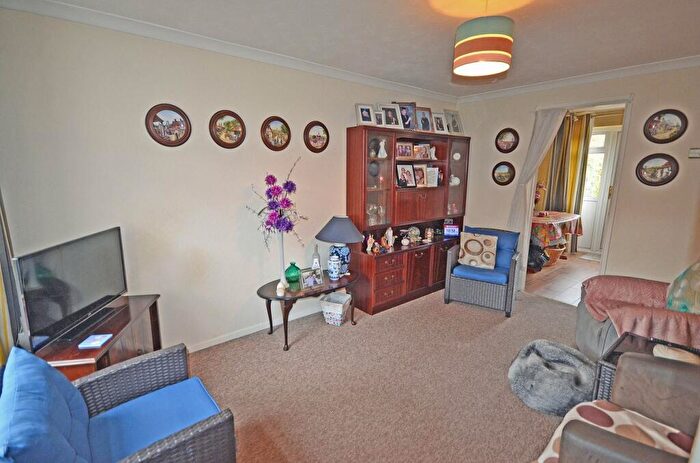 2 Bedroom Terraced House For Sale In Buckingham Way, Frimley, GU16