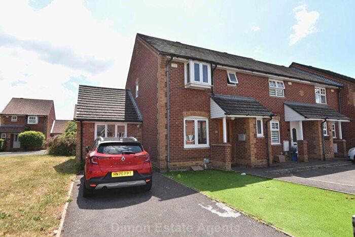 3 Bedroom End Of Terrace House For Sale In Magennis Close, Gosport, PO13