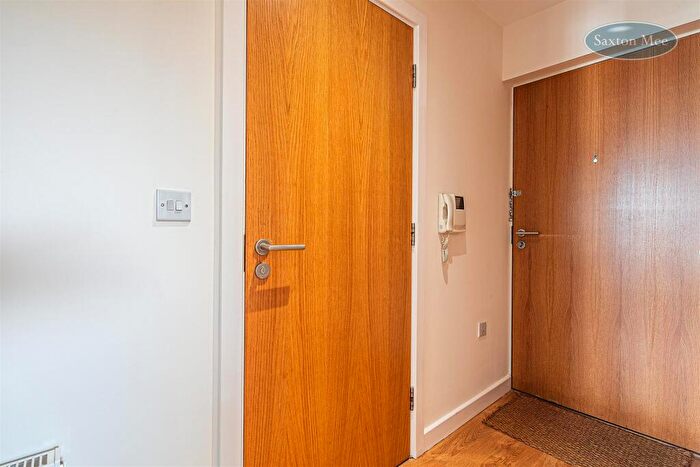 1 Bedroom Apartment For Sale In Upper Allen Street, Sheffield, S3