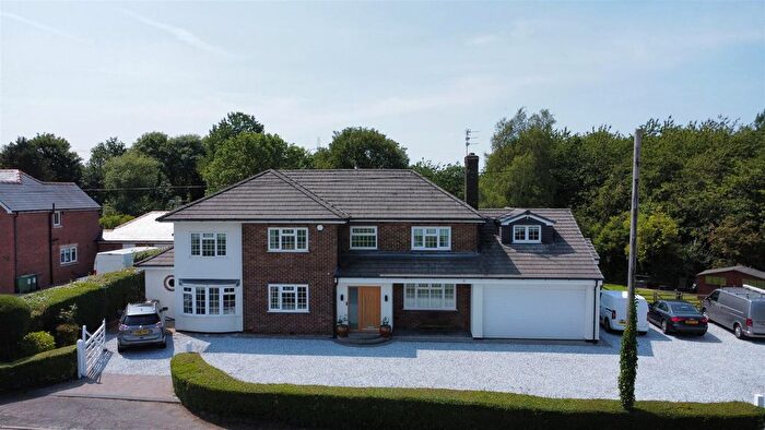 5 Bedroom Detached House For Sale In Gillars Lane, St Helens, WA10