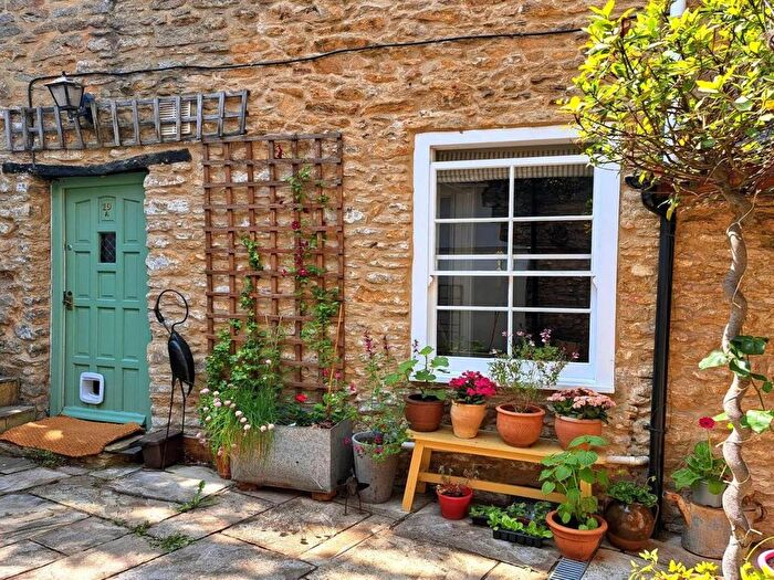 1 Bedroom Property To Rent In Paul Street, Frome, BA11