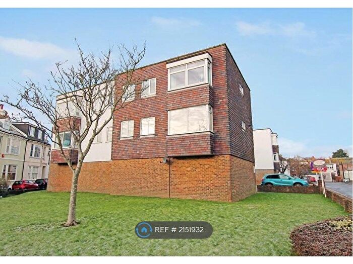 1 Bedroom Flat To Rent In Swanborough Court, Shoreham-By-Sea, BN43
