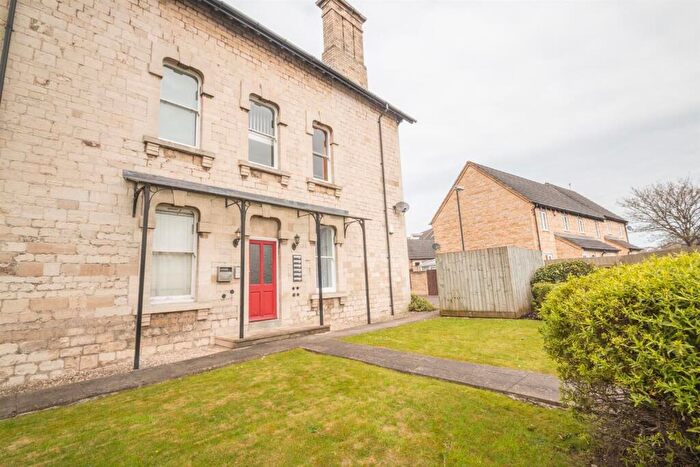 2 Bedroom Apartment To Rent In Cashes Green Road, Stroud, GL5