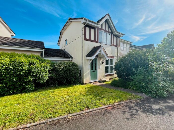 3 Bedroom Property To Rent In Cotehele Drive, Paignton, TQ3