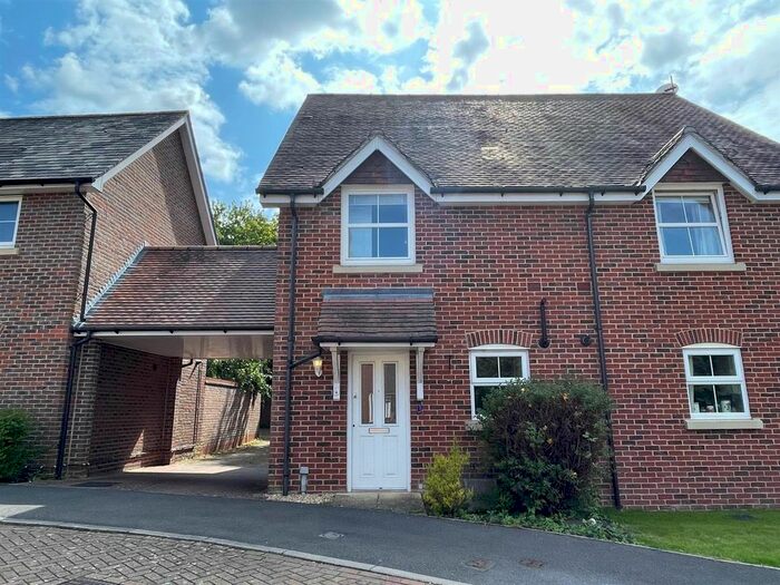 2 Bedroom Property To Rent In Park View, Whitchurch, RG28