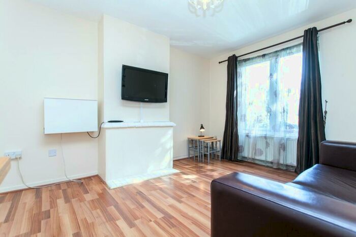 1 Bedroom Flat To Rent In Colebeck Mews, Highbury & Islington, N1