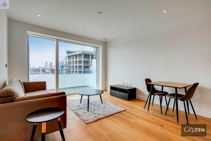 1 Bedroom Flat To Rent In Liddiard House, Trathen Square, Greenwich, SE10