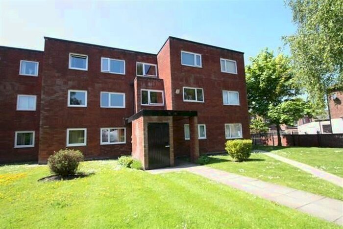 2 Bedroom Flat To Rent In Greenside Court, Monton, Manchester, M30