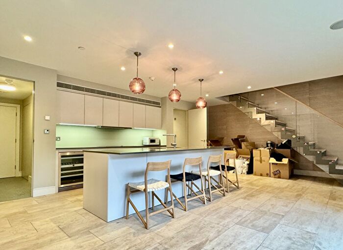 4 Bedroom Terraced House To Rent In Kings Road, London, SW3