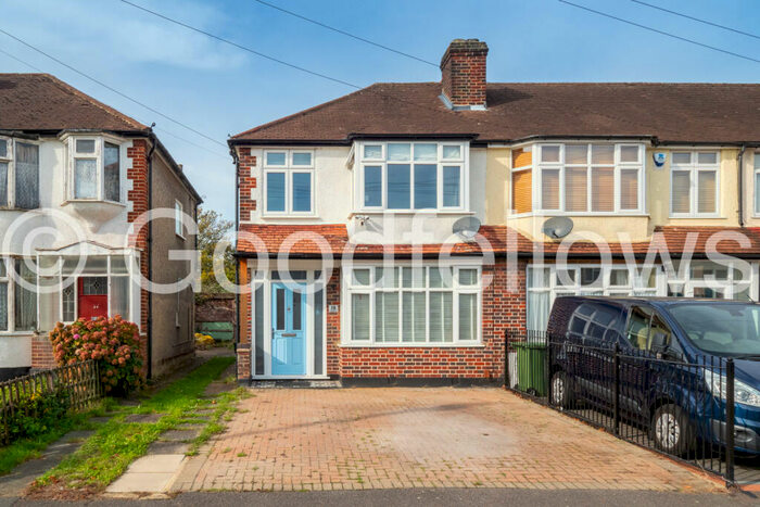 3 Bedroom End Of Terrace House To Rent In St. Margarets Avenue, Cheam, Sutton, SM3