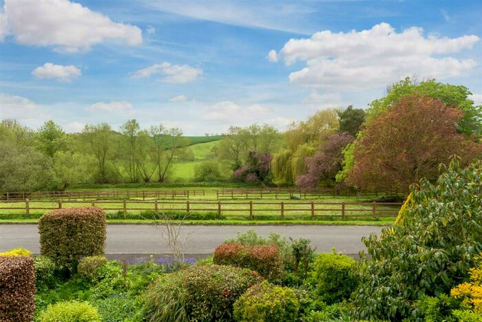 4 Bedroom Detached House For Sale In Roman Way, Halford, Shipston-on-Stour, CV36