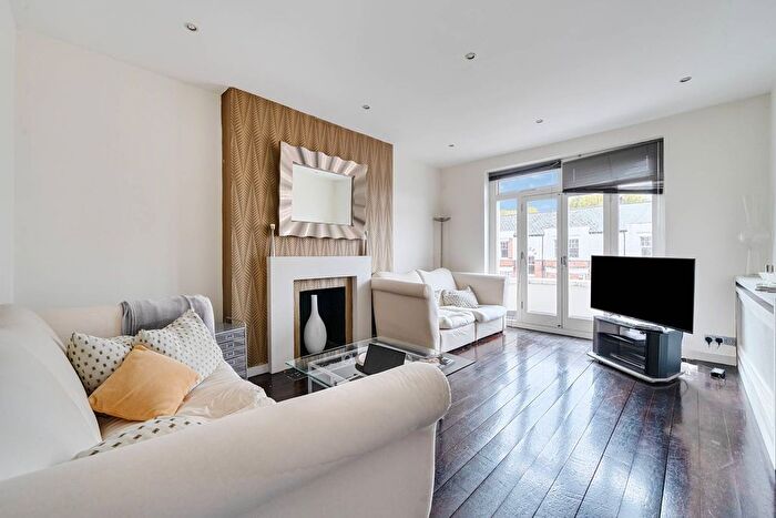 3 Bedroom Flat For Sale In Beaufort House, Chelsea, London, SW3