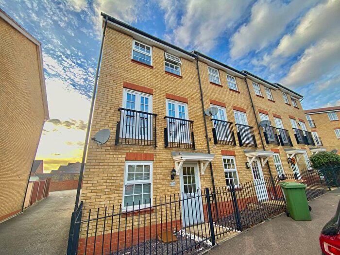 4 Bedroom Town House To Rent In Archers Wood, Hampton Hargate, Peterborough, PE7