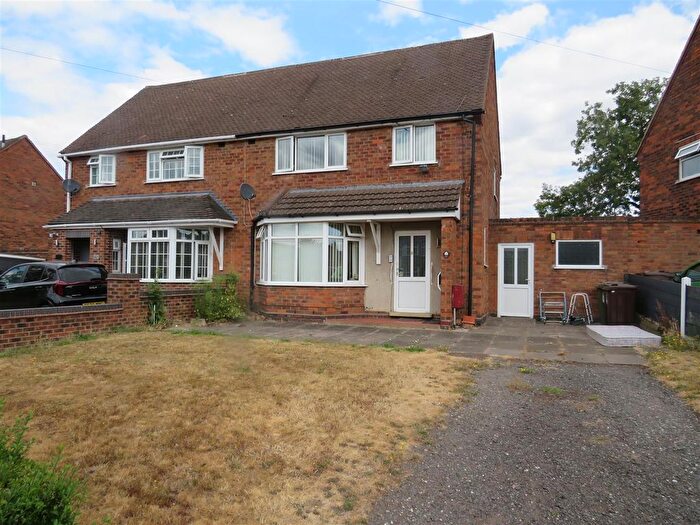 3 Bedroom Semi-detached House For Sale In Laburnum Avenue, Kingshurst, Birmingham, B37