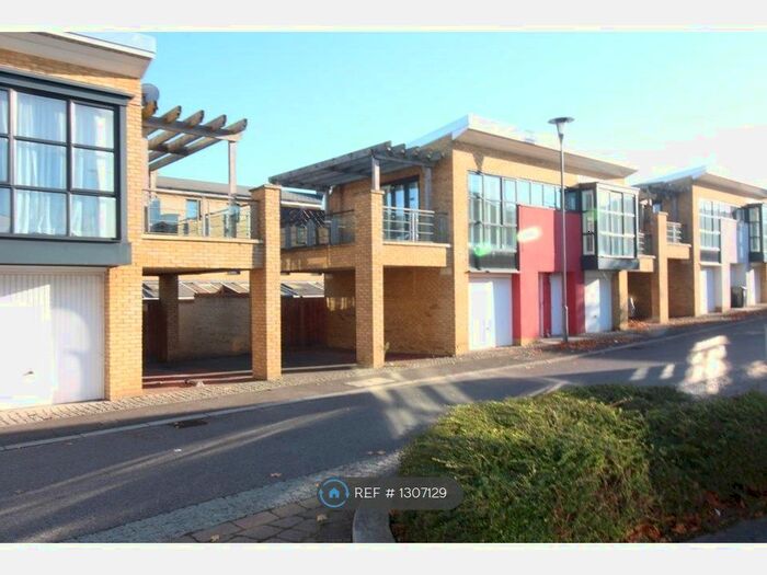 1 Bedroom Detached House To Rent In Stonechat Mews, Greenhithe DA9