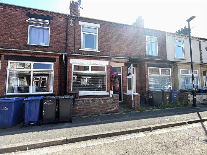2 Bedroom Terraced House For Sale In Volta Street, Selby, YO8