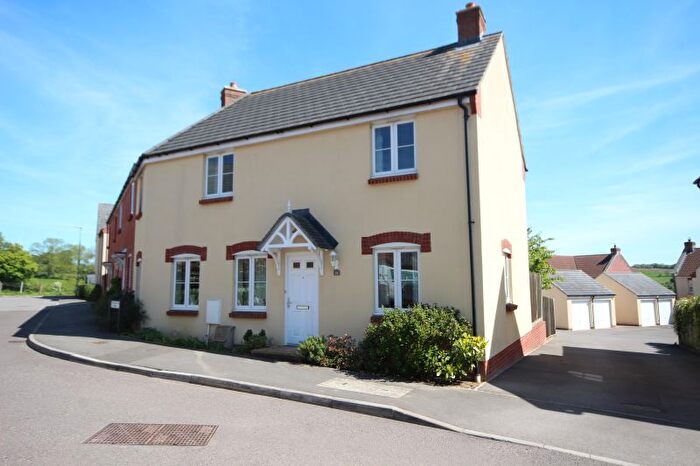 3 Bedroom End Of Terrace House To Rent In Cuckoo Hill, Bruton, BA10