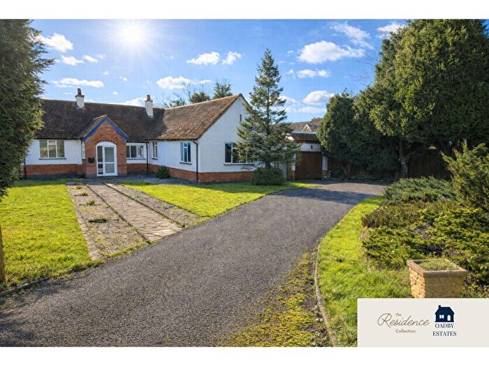 3 Bedroom Bungalow For Sale In Glen Rise, Great Glen, LE2