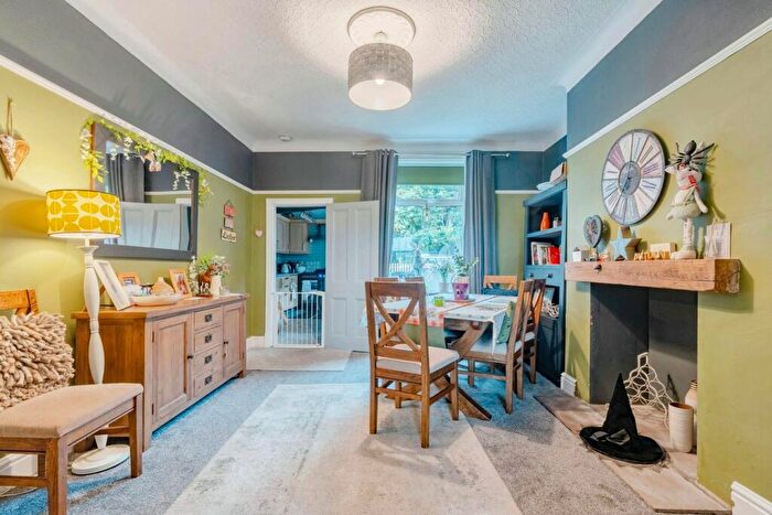 5 Bedroom Terraced House For Sale In Keighley Road, Colne, BB8
