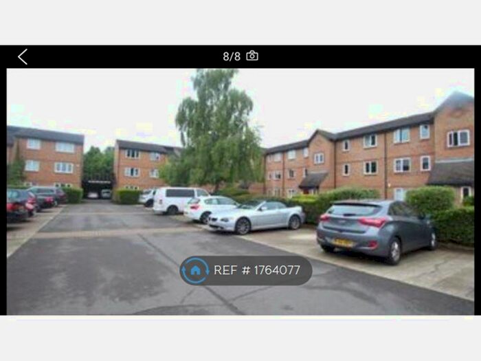 1 Bedroom Flat To Rent In Wedgewood Road, Hitchin, SG4