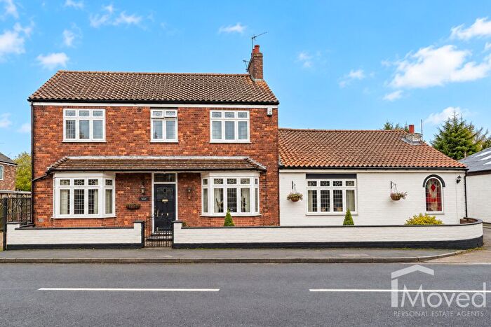 5 Bedroom Detached House For Sale In Hirst Road, Chapel Haddlesey, Selby, YO8