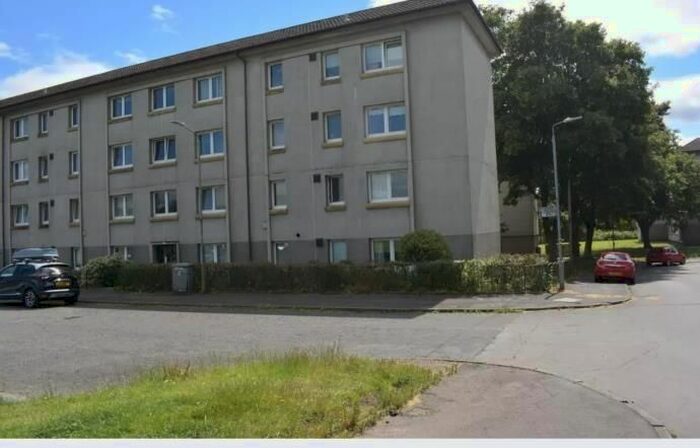 2 Bedroom Flat To Rent In Keal Avenue, Knightswood, Glasgow, G15