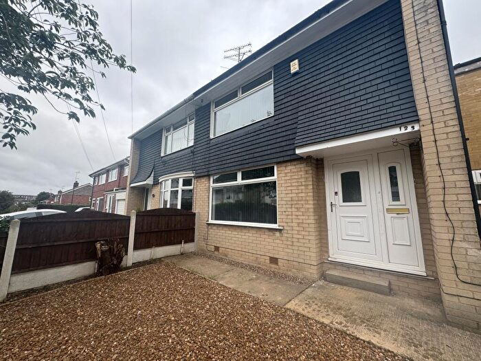 3 Bedroom Semi-Detached House To Rent In Broad Inge Crescent, Chapeltown, S35