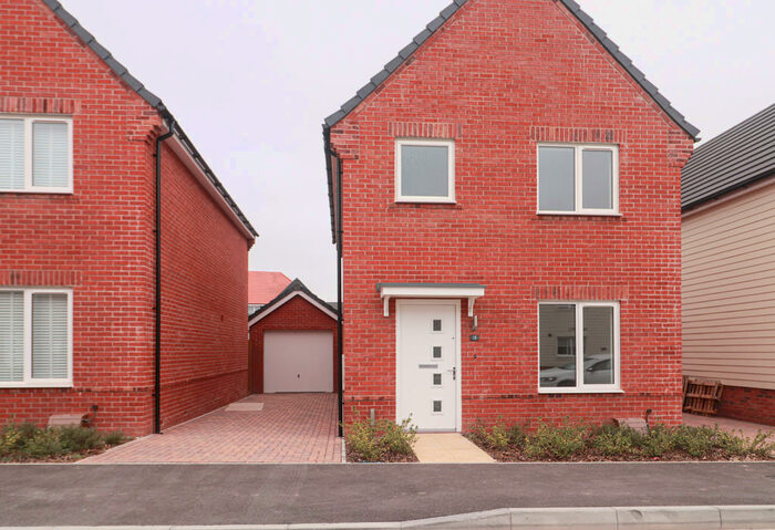 3 Bedroom Detached House To Rent In Tweed Road, Andover, SP11