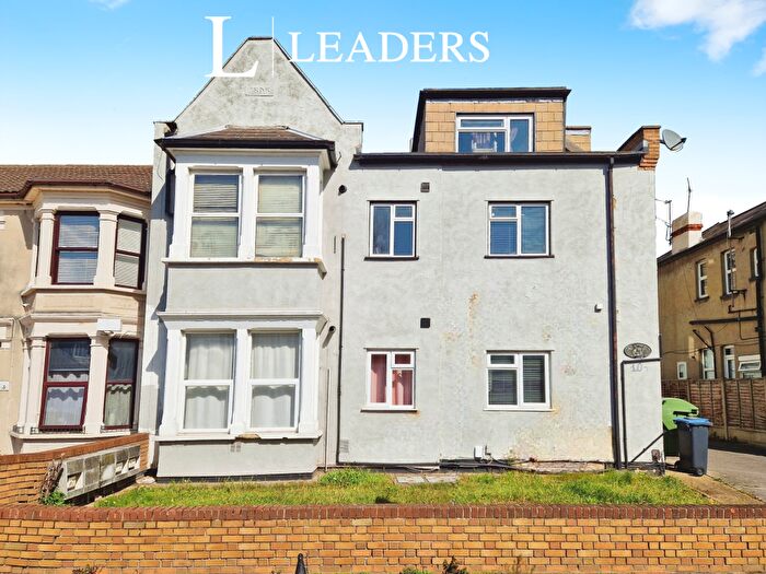 1 Bedroom Apartment To Rent In Lancaster Gardens, Southend On Sea, SS1