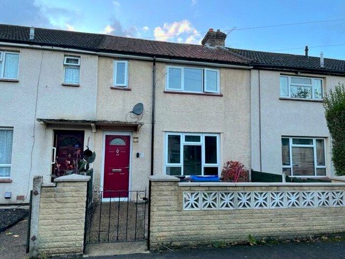 2 Bedroom Terraced House To Rent In Granville Road, Woking, GU22