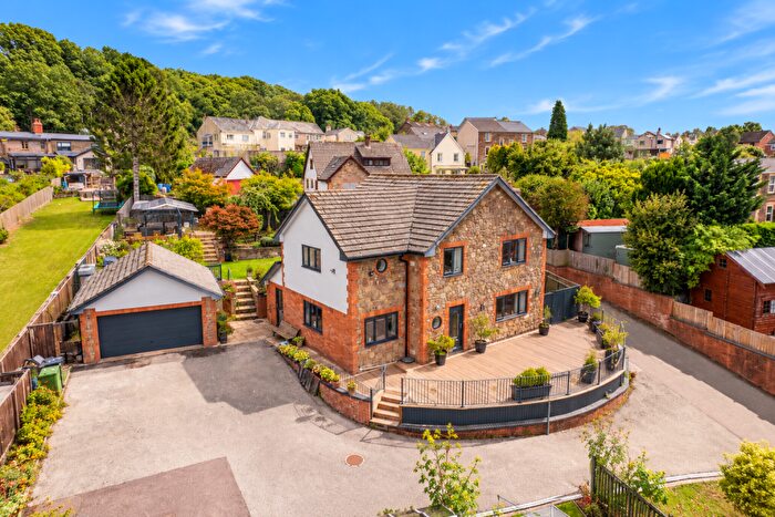 4 Bedroom Detached House For Sale In George Road, Yorkley, Lydney, GL15
