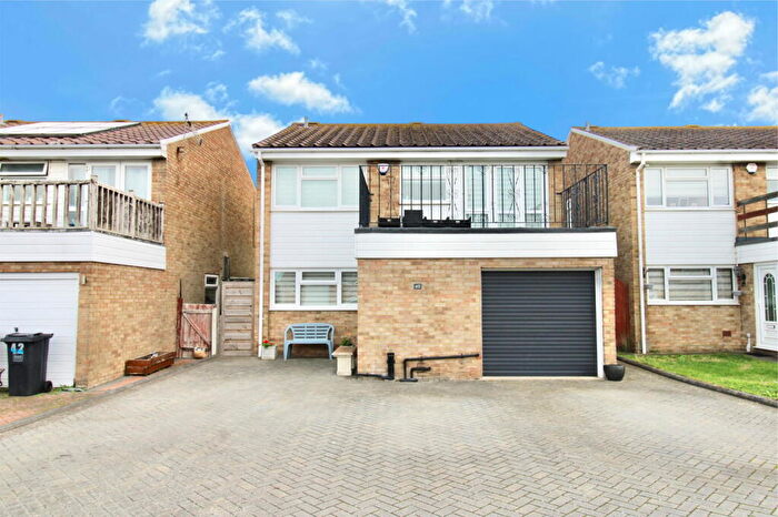 4 Bedroom Detached House For Sale In Eastchurch Road, Cliftonville, Margate, CT9