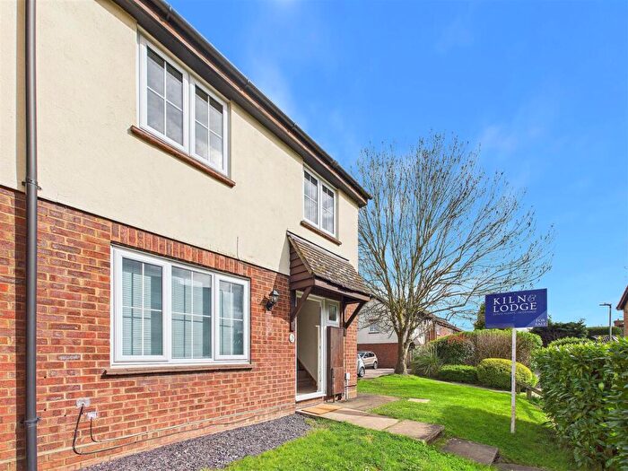3 Bedroom End Of Terrace House For Sale In Pollards Green, Chelmsford, CM2