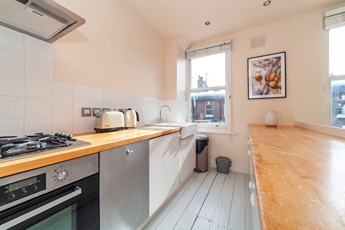 2 Bedroom Flat To Rent In Hormead Road, London, W9