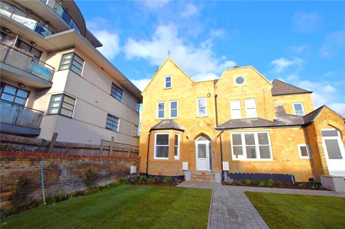 3 Bedroom Semi-Detached House To Rent In High Road, Chadwell Heath, RM6