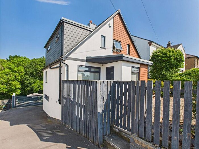 4 Bedroom Detached House For Sale In Harden Lane, Wilsden, Bradford, BD15