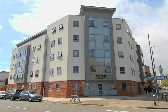 1 Bedroom Flat For Sale In Queen Street, Portsmouth, PO1