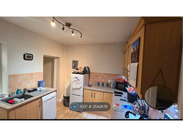 3 Bedroom Terraced House To Rent In New Street, Bolsover, Chesterfield, S44