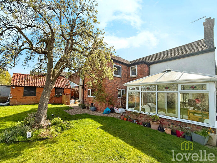 3 Bedroom Detached House For Sale In High Street. Kexby, Gainsborough, DN21