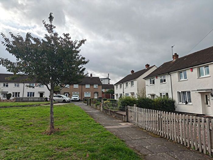 3 Bedroom Semi-detached House To Rent In Briddsland Road, Birmingham, B33
