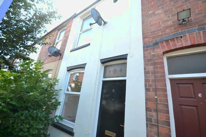 2 Bedroom Terraced House To Rent In Gordon Grove, Nottingham, NG7